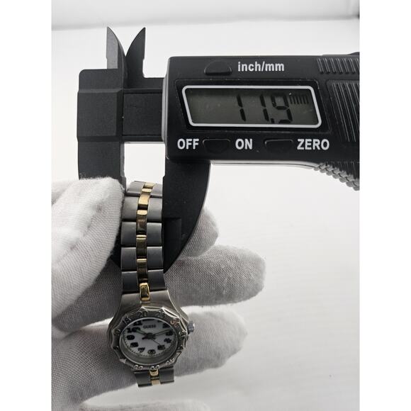 Rare Guess Quartz Watch Ladies Great Condition Glows Rotating Bezel New Battery main image 12